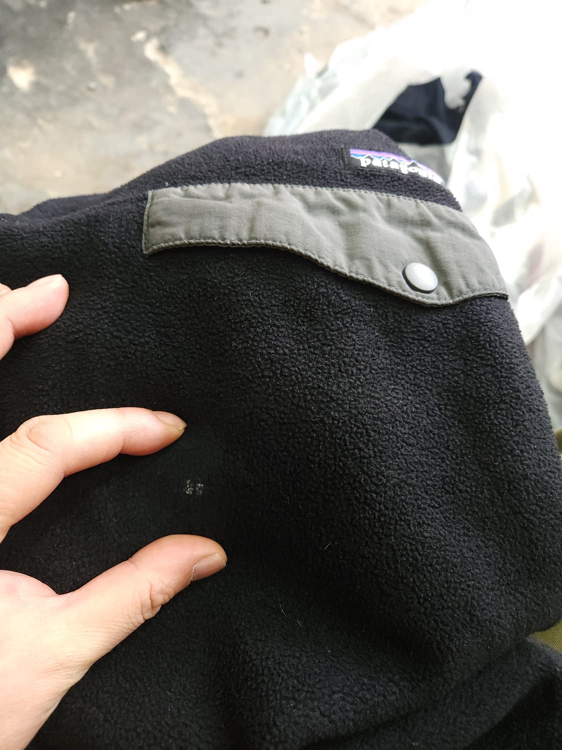 파타고니아 블랙 신칠라 반집업 후리스 상품이미지9