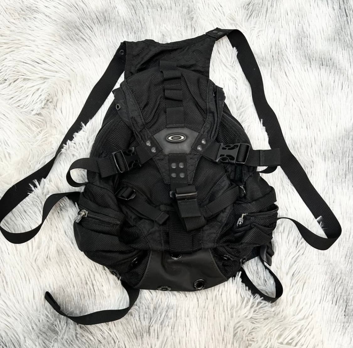 오클리 아이콘 미니 백팩 상품이미지4