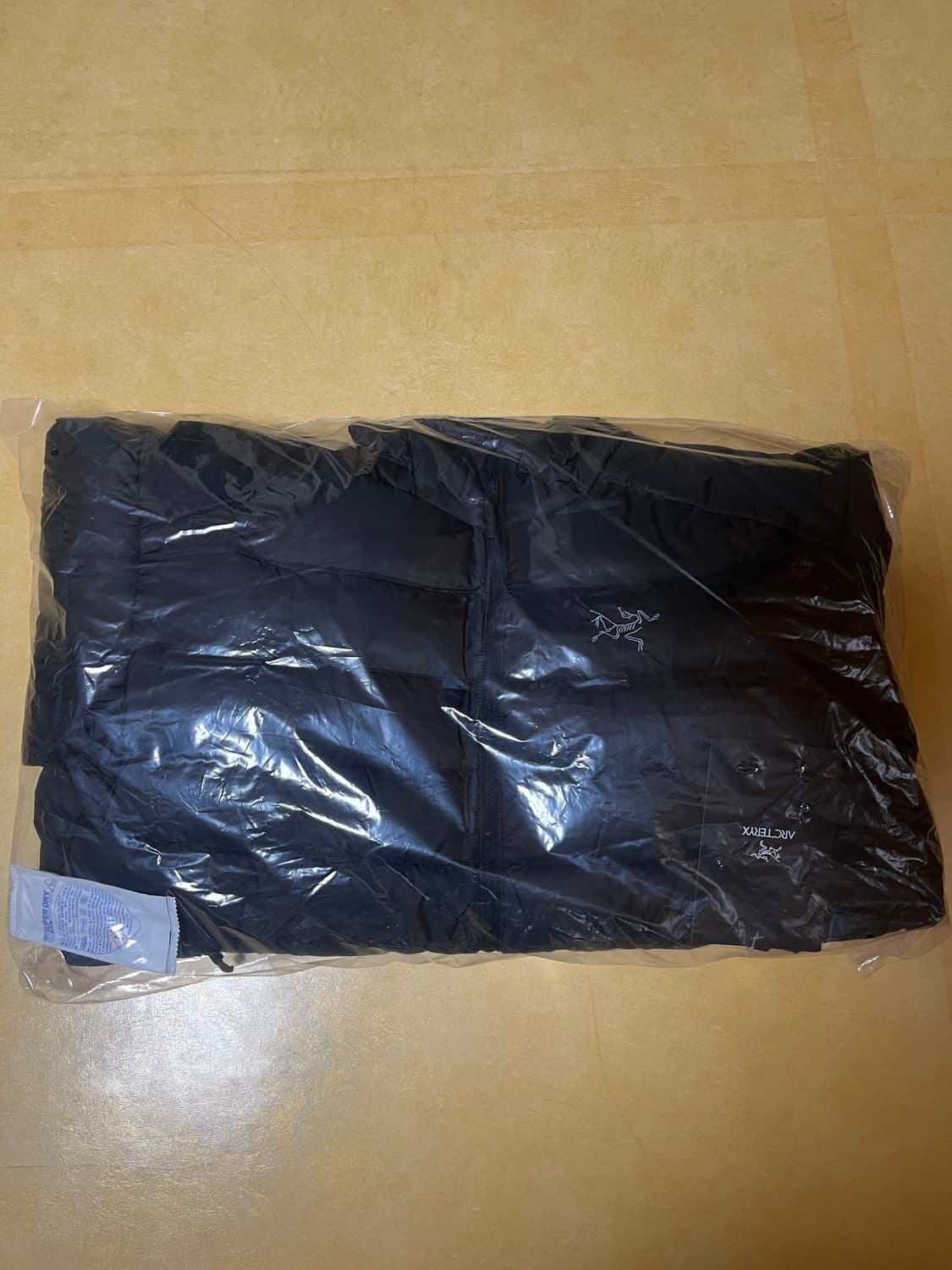 아크테릭스 세륨재킷 블랙 L사이즈 새상품 팝니다. 상품이미지1