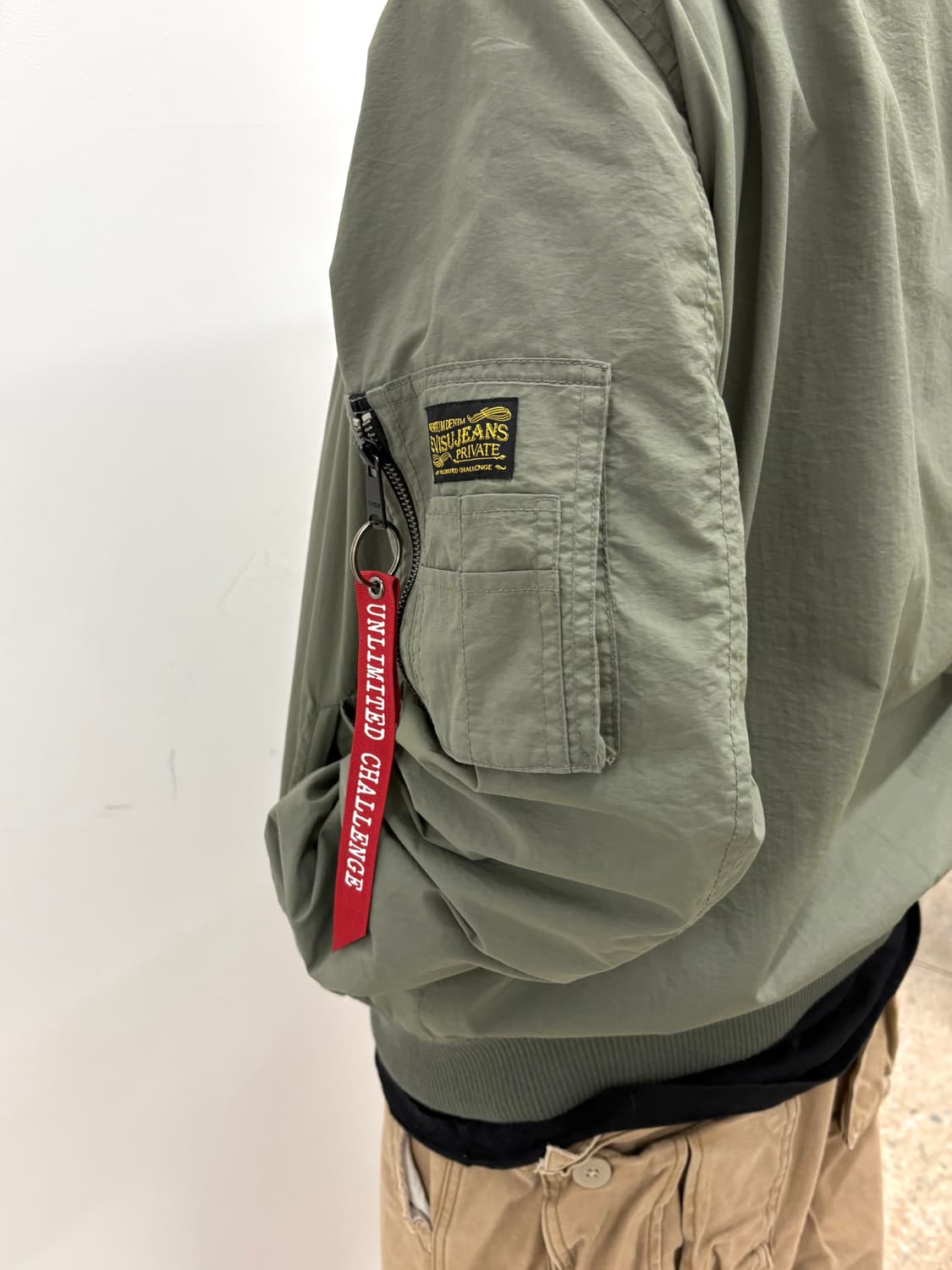 EVISU 카키 오버핏 MA-1 자켓 상품이미지3