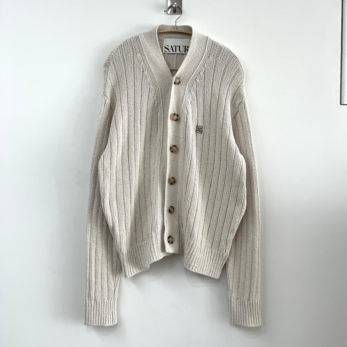 세터 SATUR 파로 오버 사이즈 부클 아이보리 가디건 상품이미지2