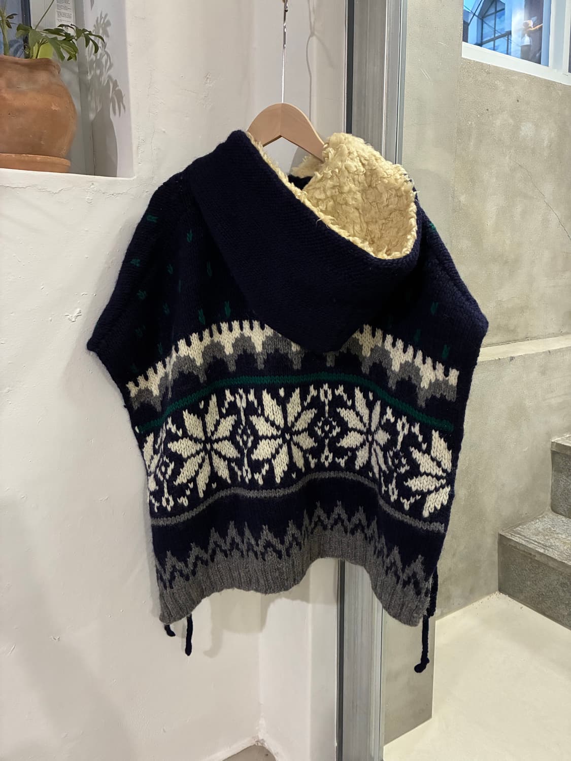 스나오 쿠와하라 니트 판초 상품이미지5