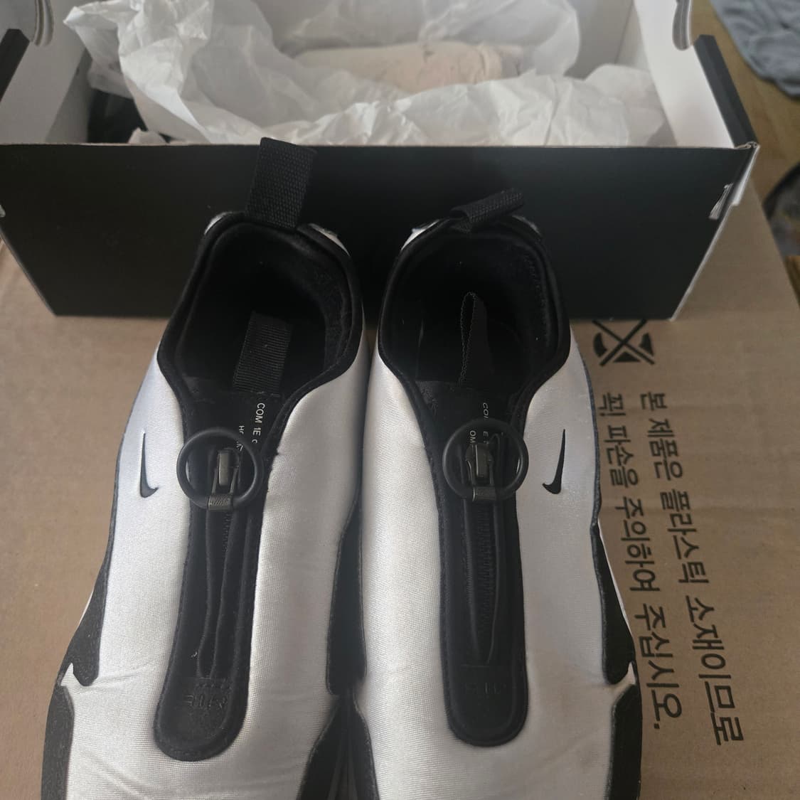 [245] 나이키 x 꼼데가르송 옴므 에어맥스 선더 SP 화이트 블랙 상품이미지2
