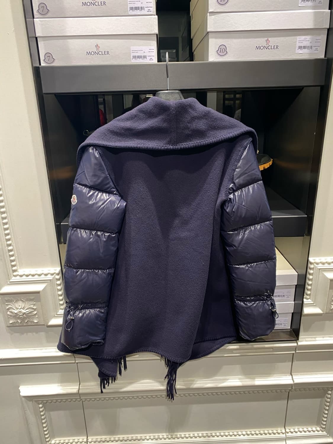 몽클레어 숄 패딩 상품이미지4