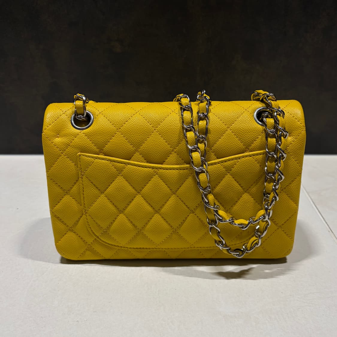 샤넬 클래식 캐비어 스몰 옐로우 상품이미지4