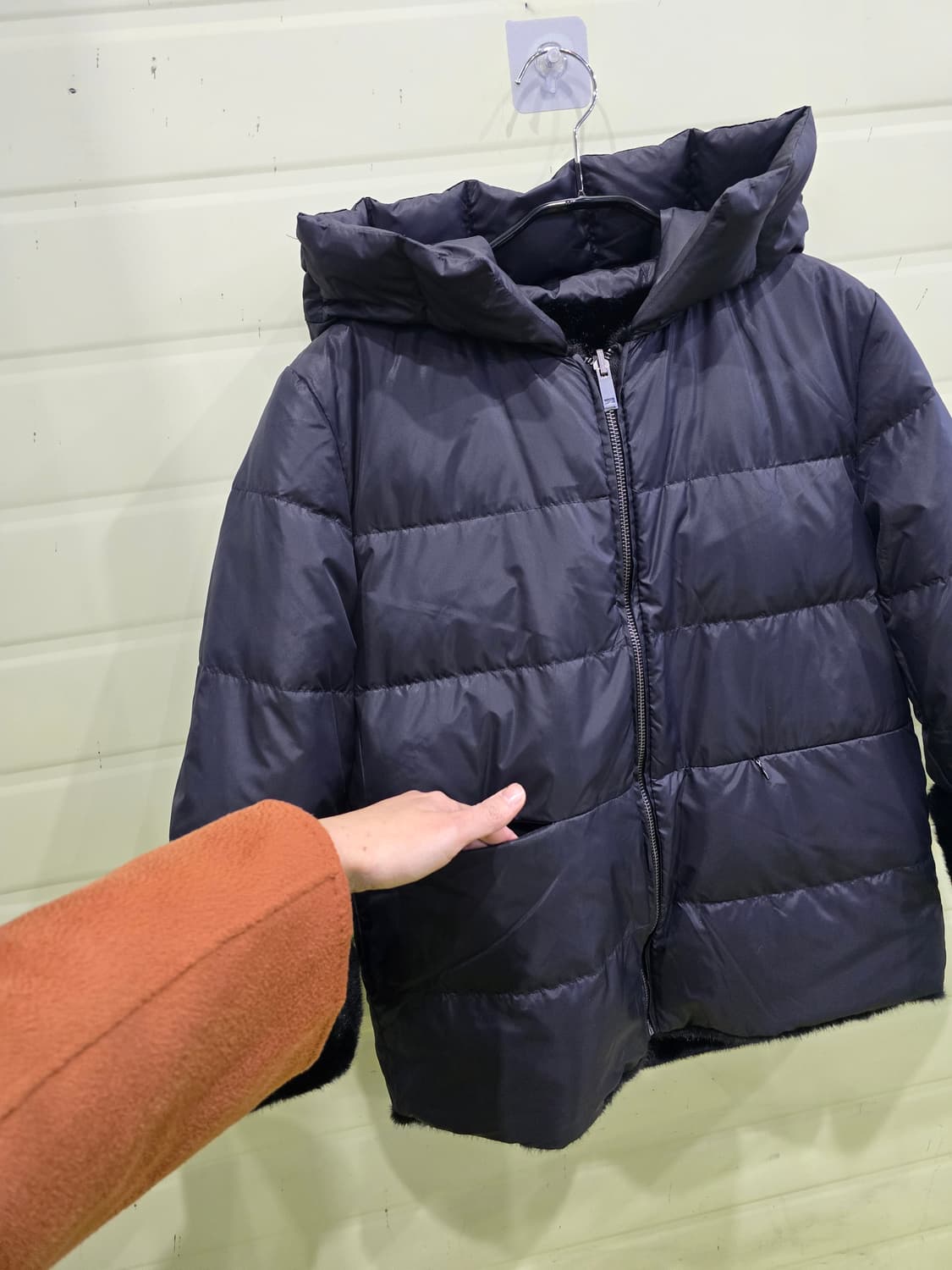 블랙 퍼 후드 패딩 점퍼 상품이미지7