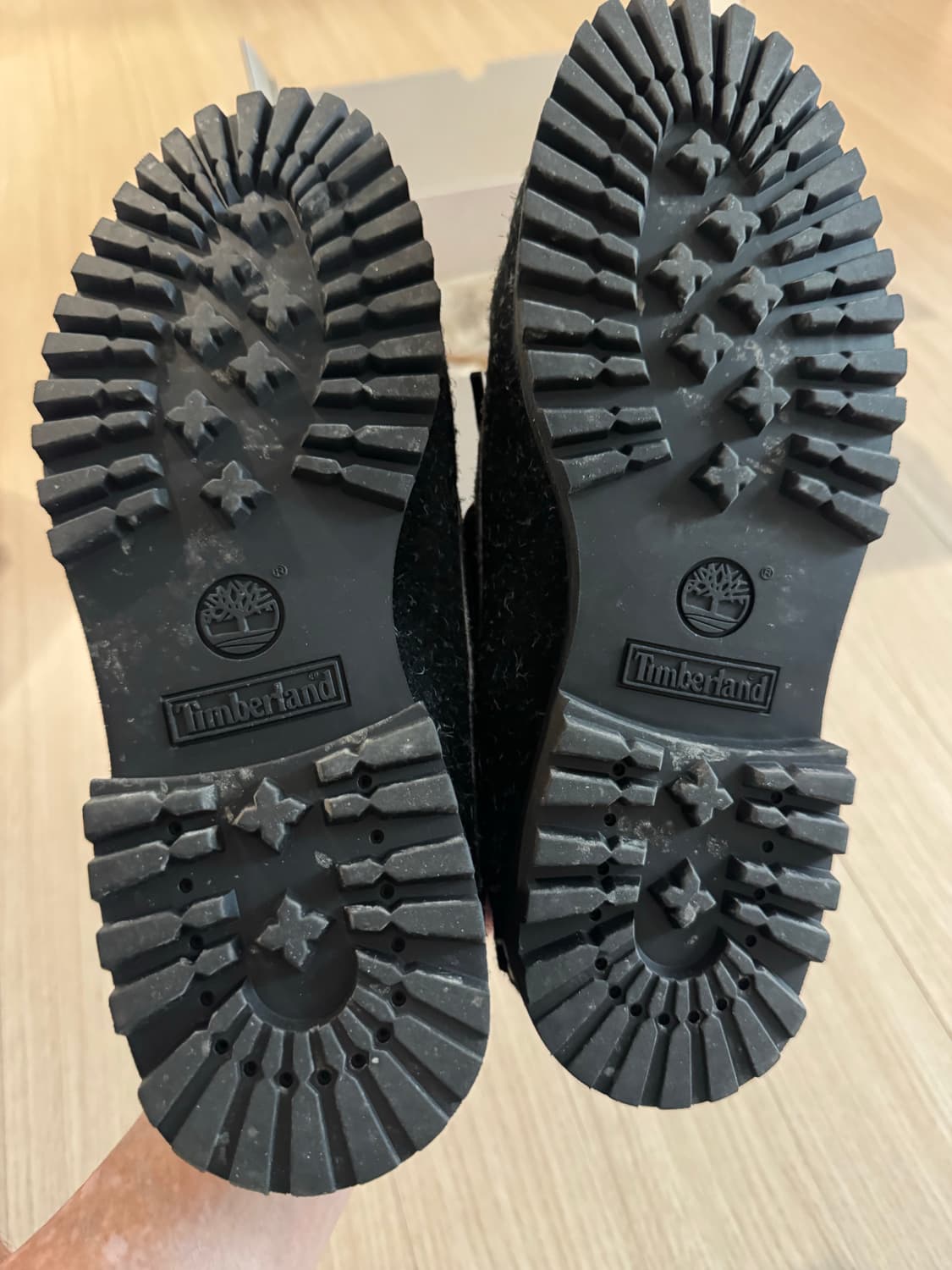 팀버랜드 보트슈즈 270 블랙스웨이드 상품이미지2