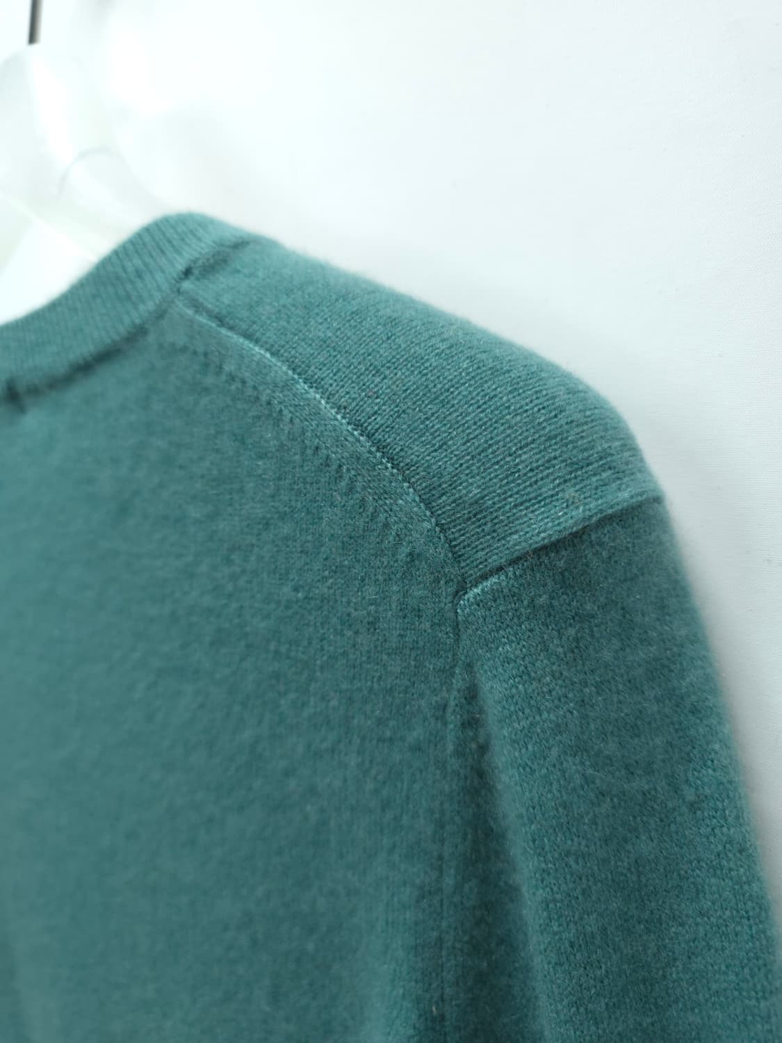 유니클로 여성 캐시미어 100% 크루넥 니트 (민트그린/M) 상품이미지9