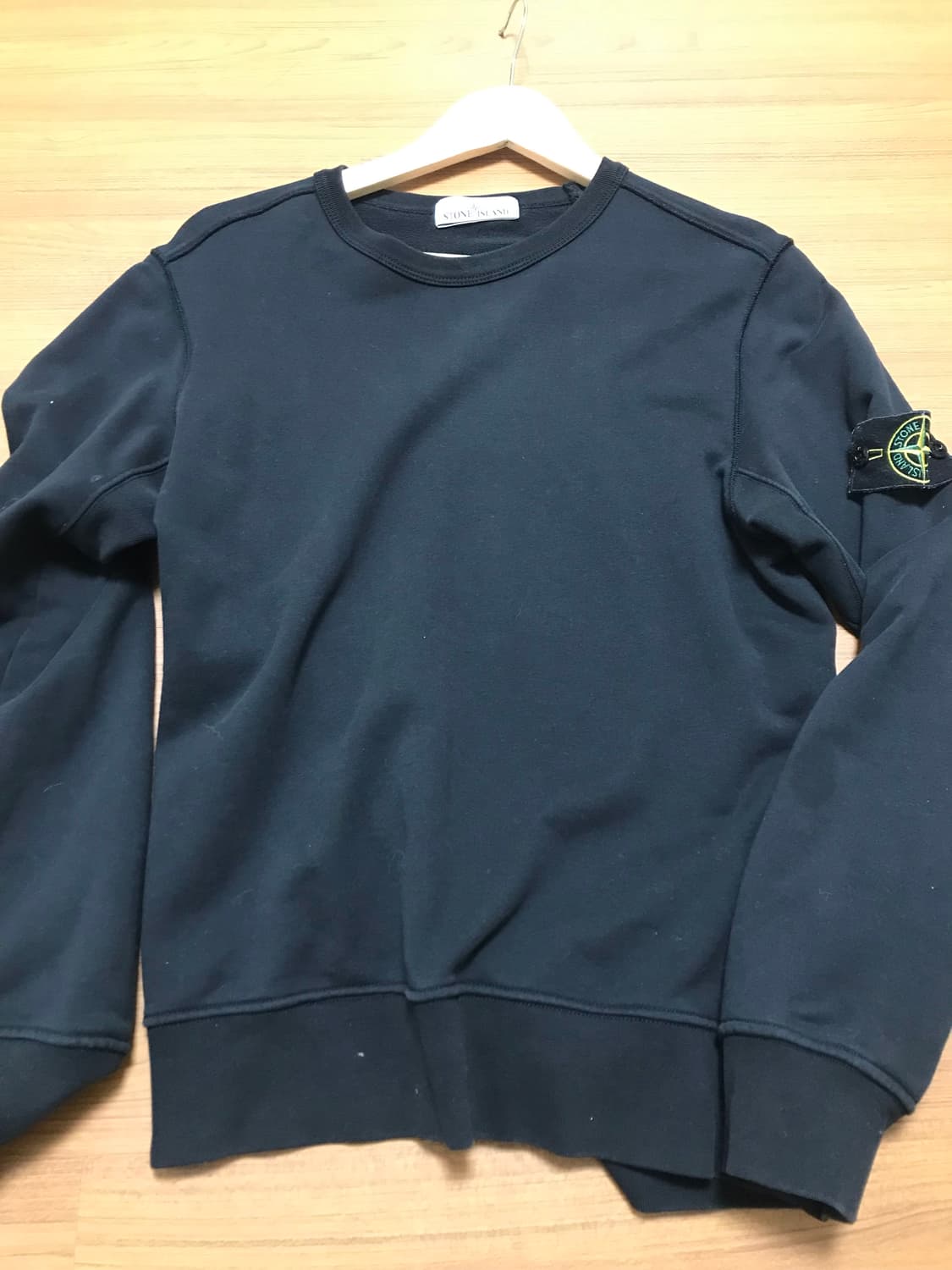 스톤 아일랜드 맨투맨 판매합니다. 상품이미지1