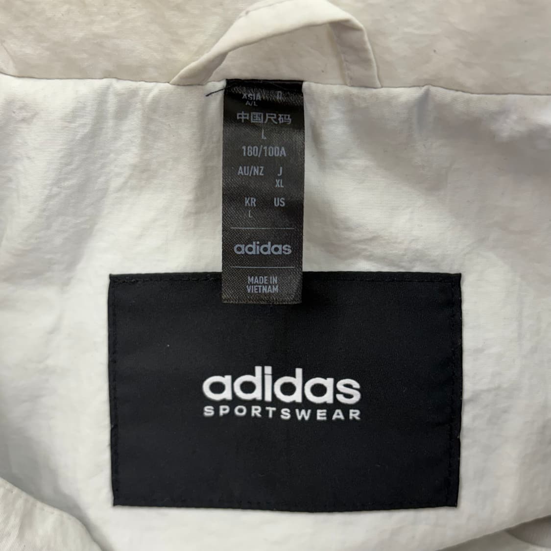 🫶🏻 아디다스 The Three Stripes 레터링 우븐 바람막이  상품이미지4