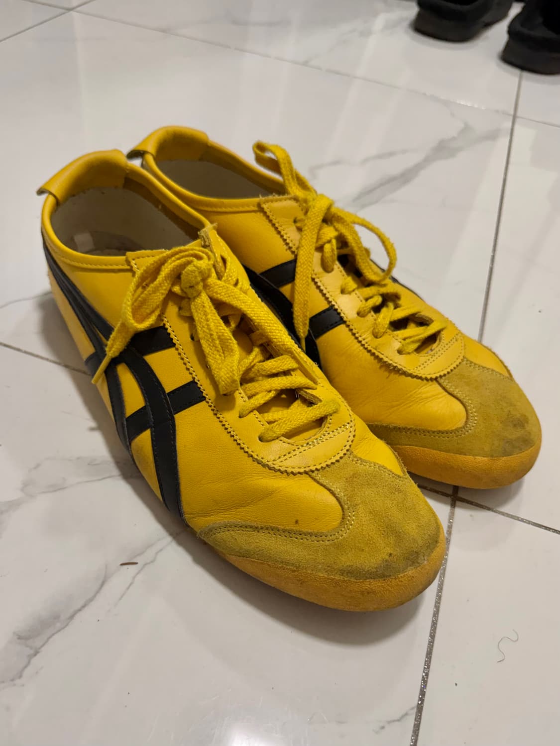 오니츠카타이거 멕시코66 옐로우 블랙 상품이미지1