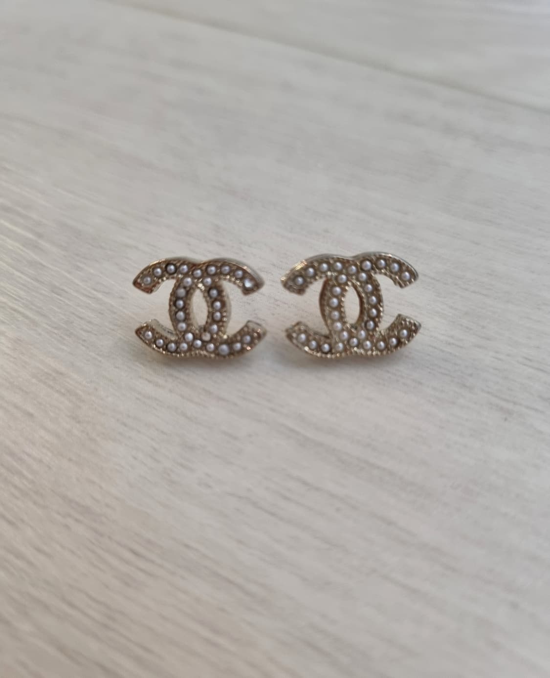 샤넬 업사이클링 미니 진주 귀걸이 상품이미지1