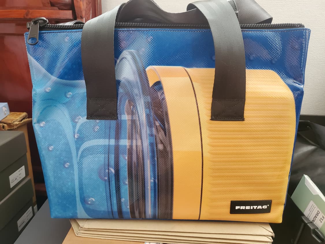 프라이탁 로이스 *참기름타프 블루물방울/옐로우워터보틀 패턴 상품이미지3