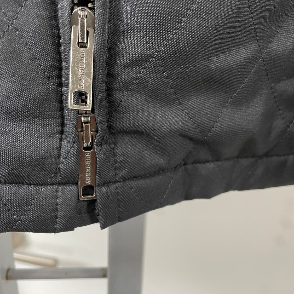 버버리 퀄팅 자켓 블랙 S(W) 상품이미지4