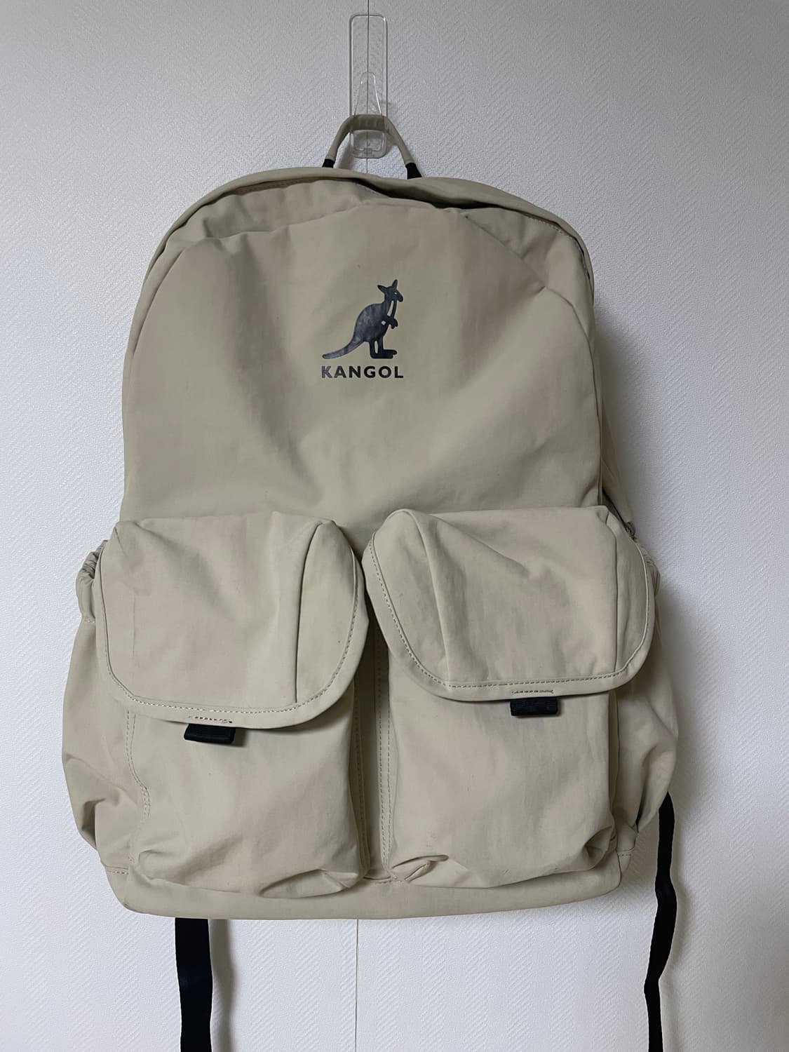캉골 에센셜2 포켓 베이지 백팩 상품이미지1