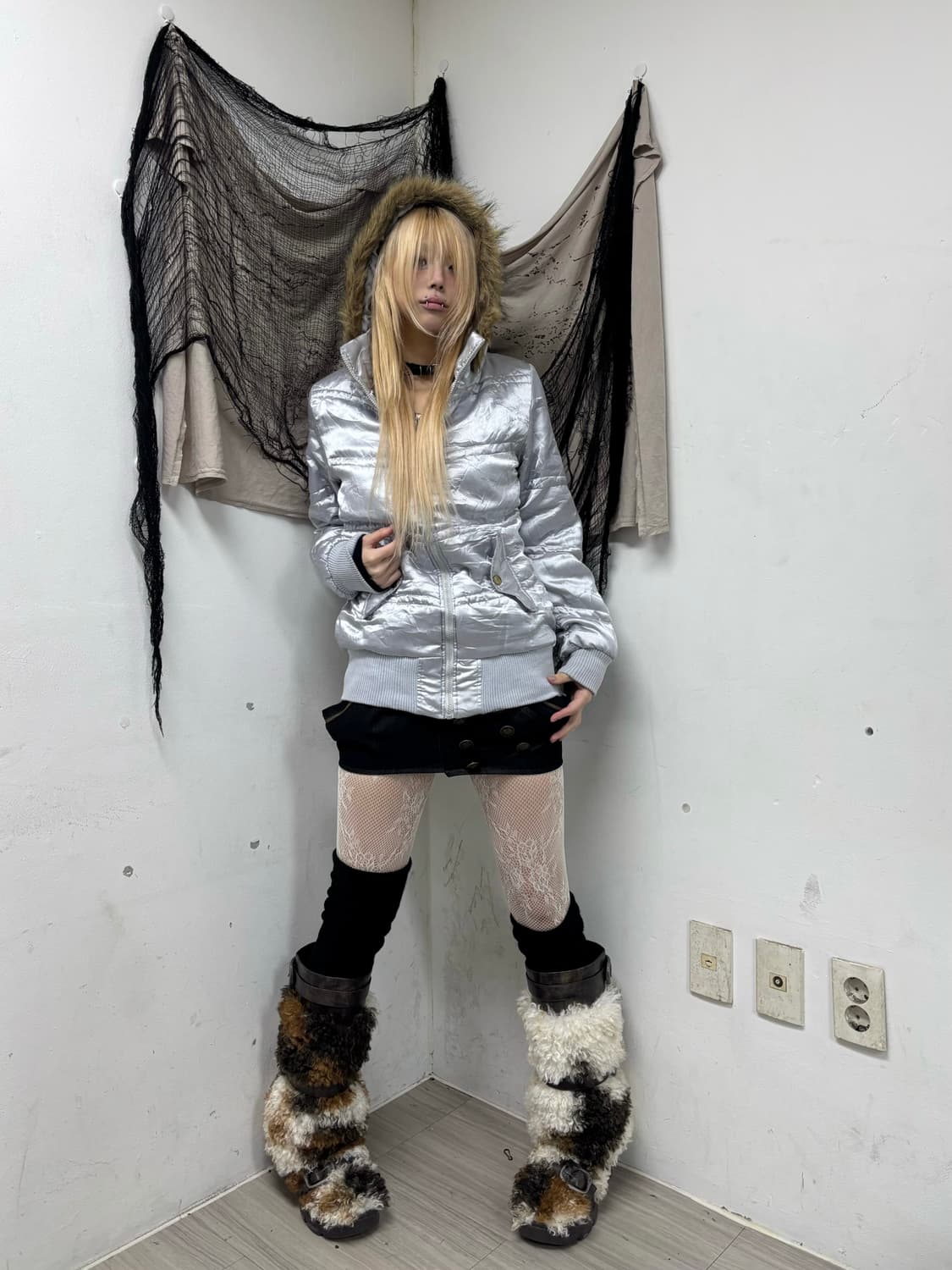 [PENDORA]2000s Mood Silver Fur Hoodie Pa 상품이미지4