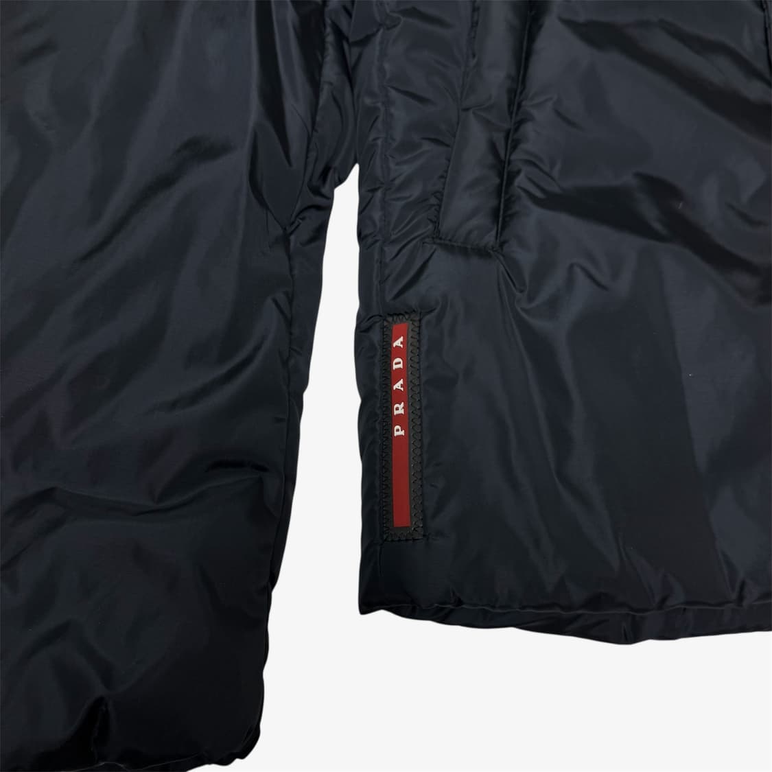 (44) 프라다 경량패딩 네이비 상품이미지5