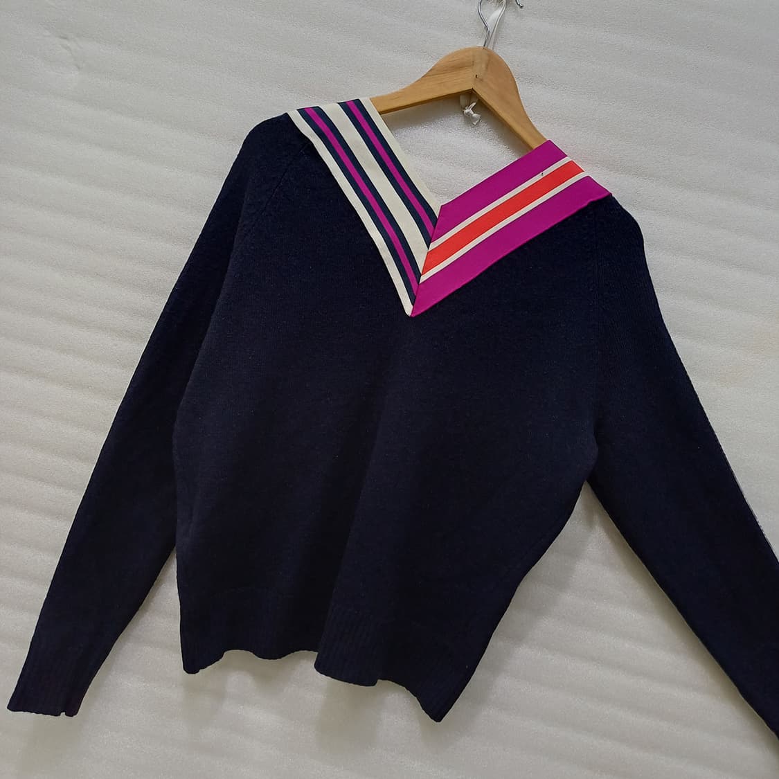 국내정품 산드로 울 브이넥 니트 여성 S ~ M 상태굿 사랑봉봉 상품이미지3