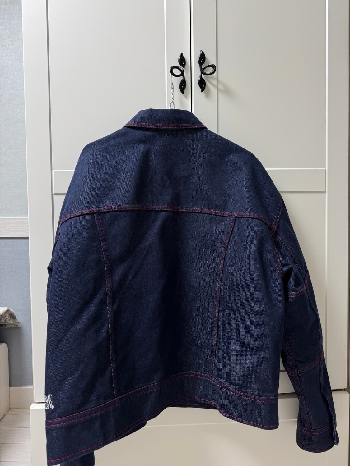 로맨틱크라운 스티치 데님 트리거 자켓 네이비 상품이미지2