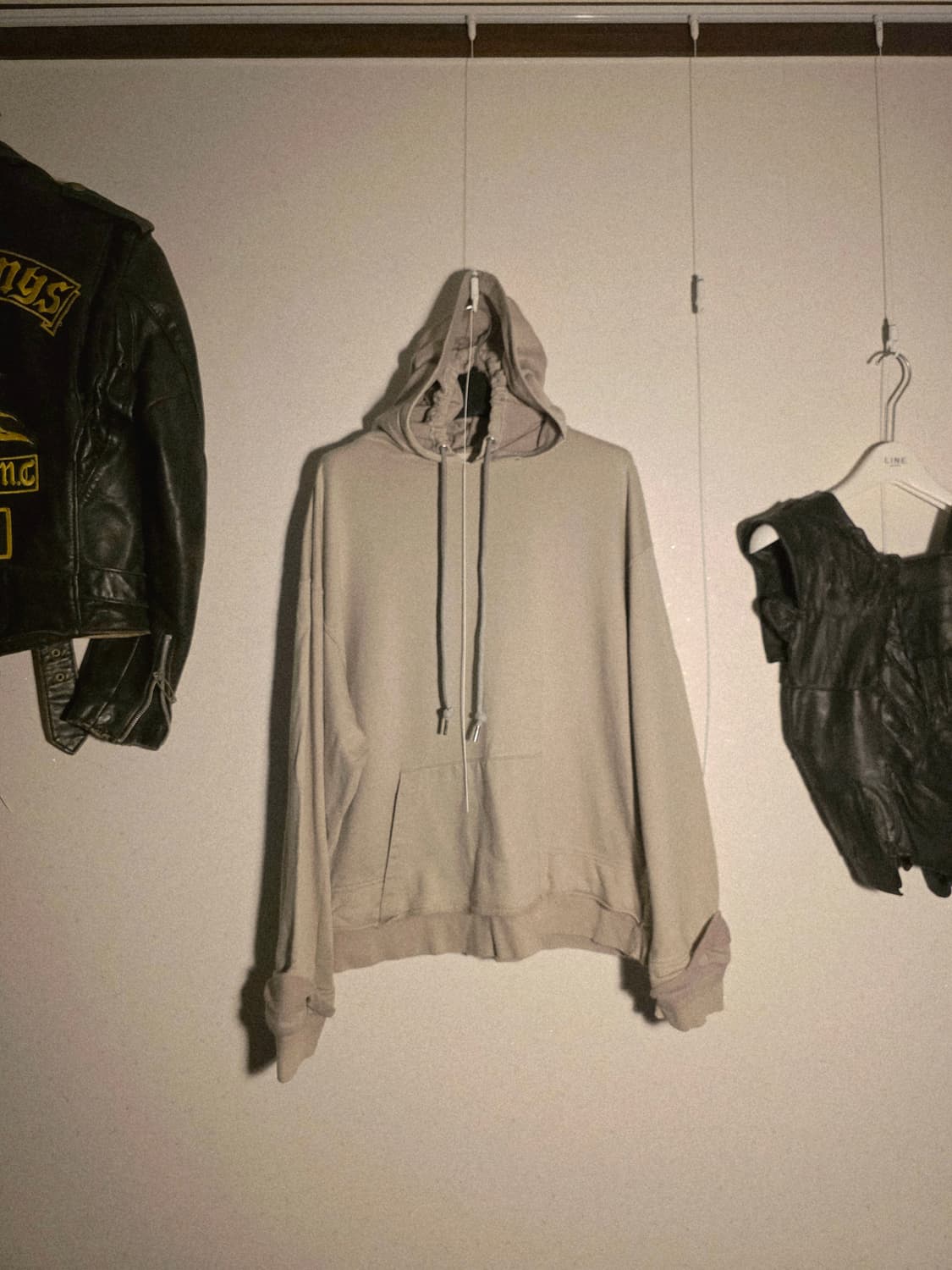 Yoke double layered hoodie 상품이미지1