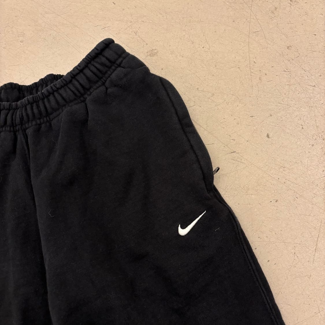 나이키 랩 스우시 블랙 스웻 조거 팬츠 상품이미지2