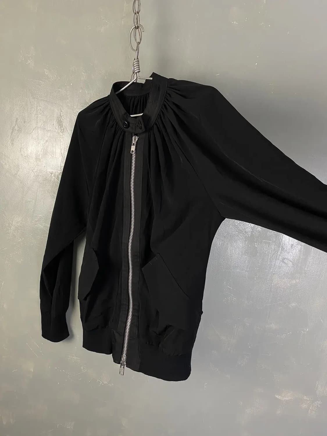 요지야마모토 셔링 봄버 상품이미지2