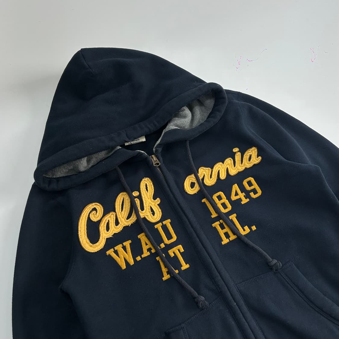 Who A U 옐로우 레터링 네이비 후드집업 상품이미지4