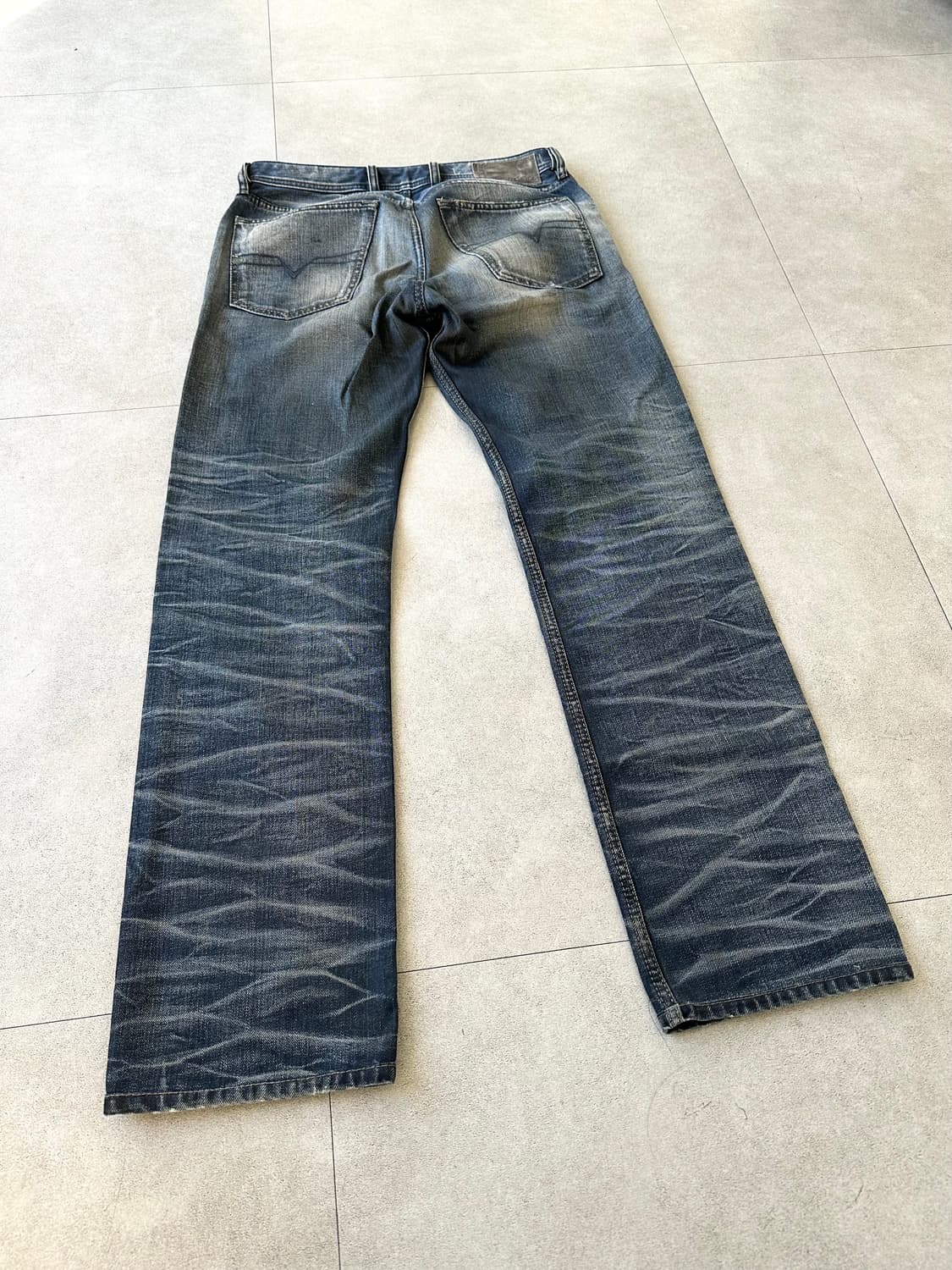 디젤 크랙 웨이브 데님팬츠 상품이미지6