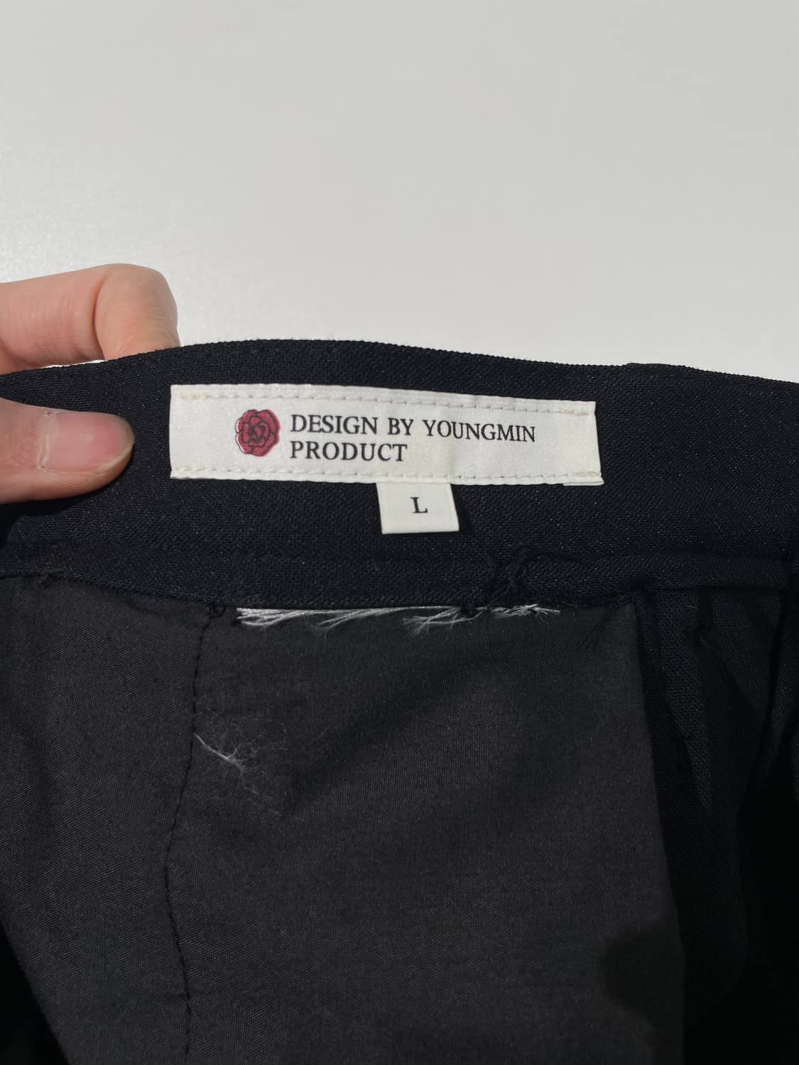 design by 영민 블랙 펀칭 컷 아웃 래핑 와이드 슬랙스 상품이미지7