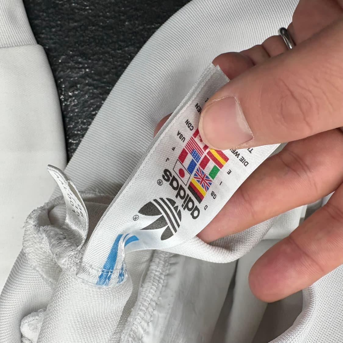 (95)아디다스화이트후드져지 상품이미지7