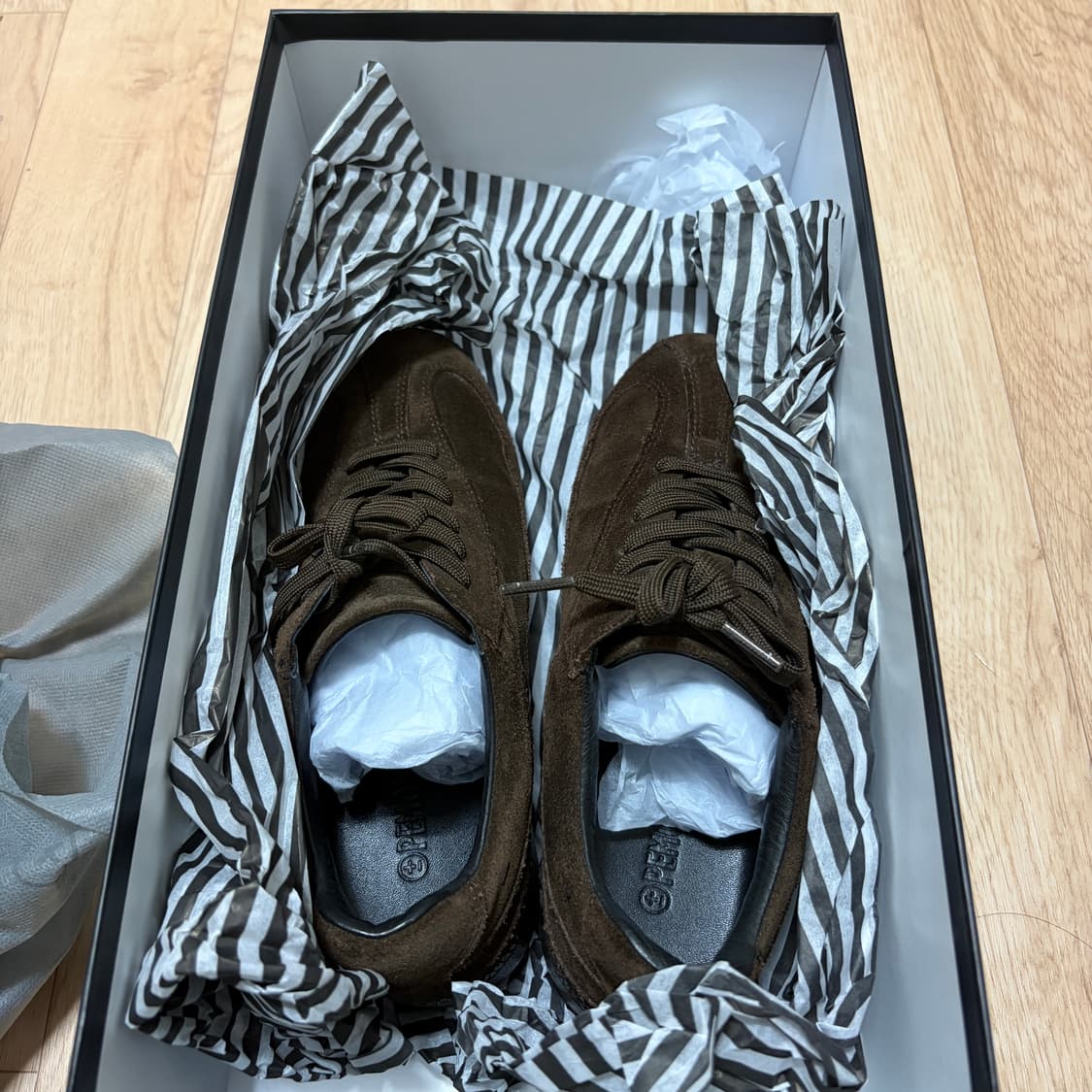 페몬트 드레스 다크브라운 235 상품이미지2