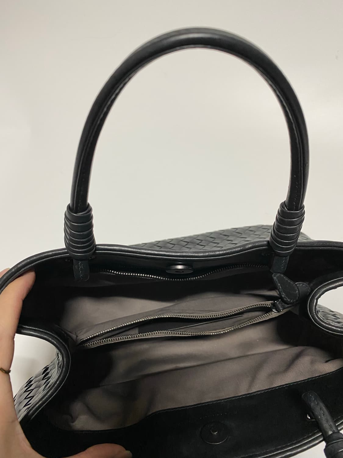 보테가베네타 블랙 토트백 상품이미지8