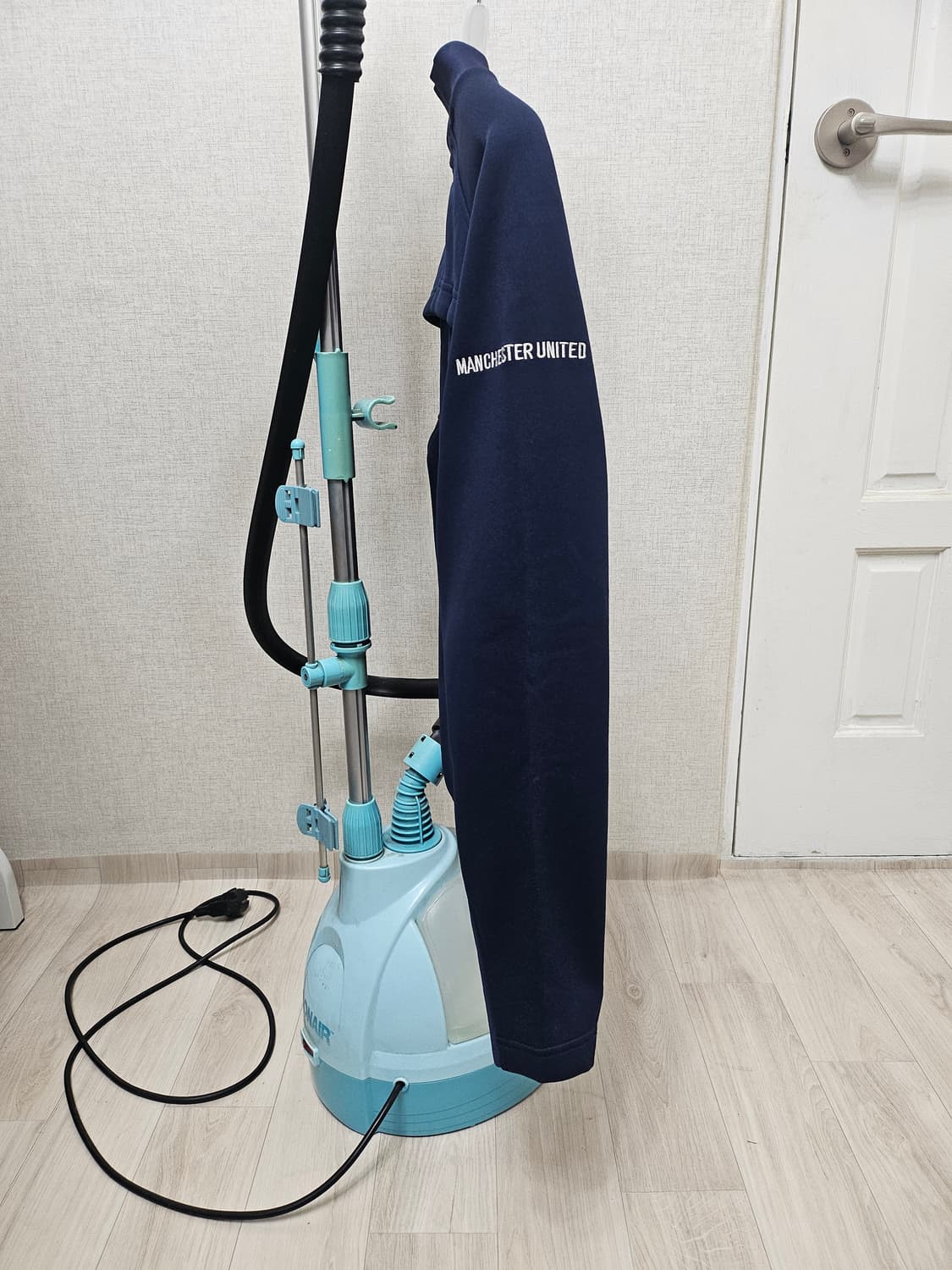 (95~100)M ☆우주매물☆ 나이키 맨유 보다폰 [네이비] 써멀탑 상품이미지7