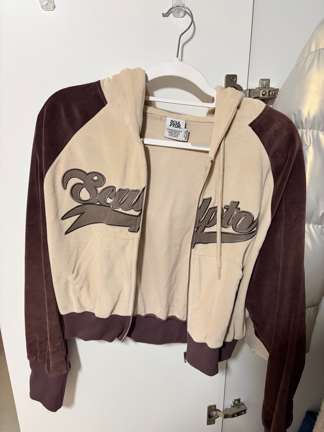 스컬프터 벨루어 후드집업 베이지브라운 상품이미지3
