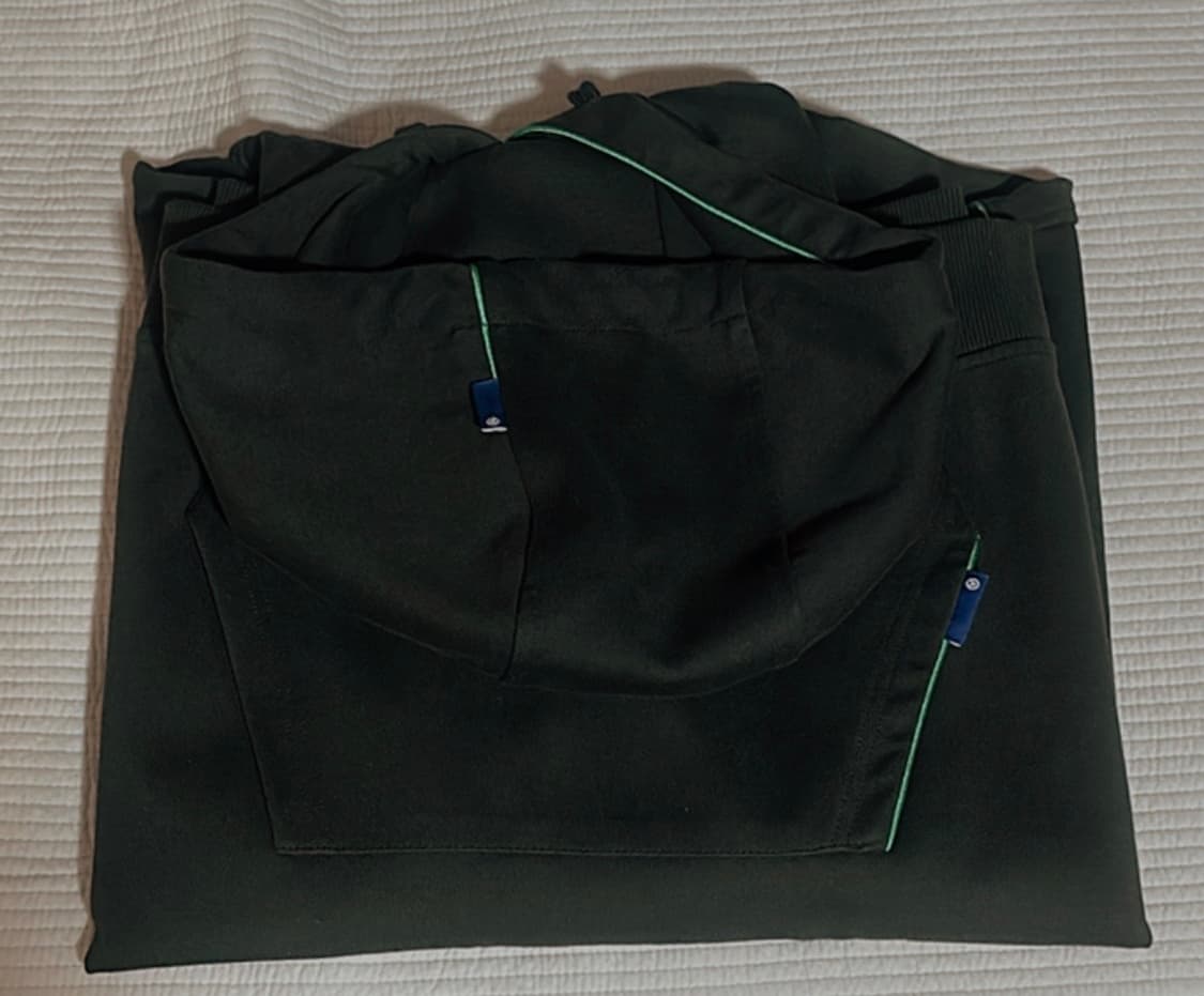 아더에러X자라  콘트라스트 후드 스웨트셔츠 블랙 상품이미지5