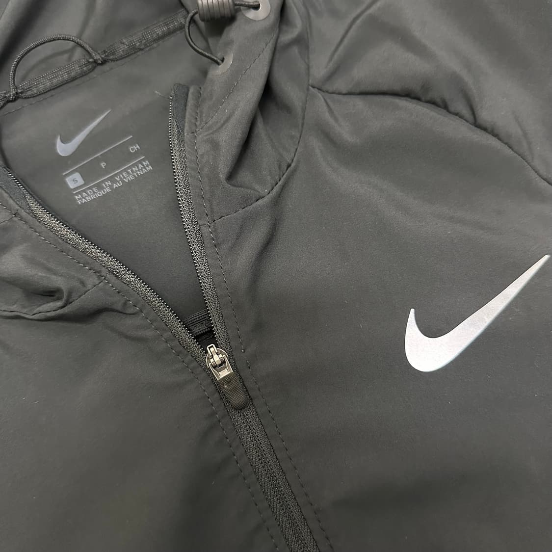 NIKE 나이키 기능성 여성 바람막이 후드집업 운동복 블랙 S 상품이미지3