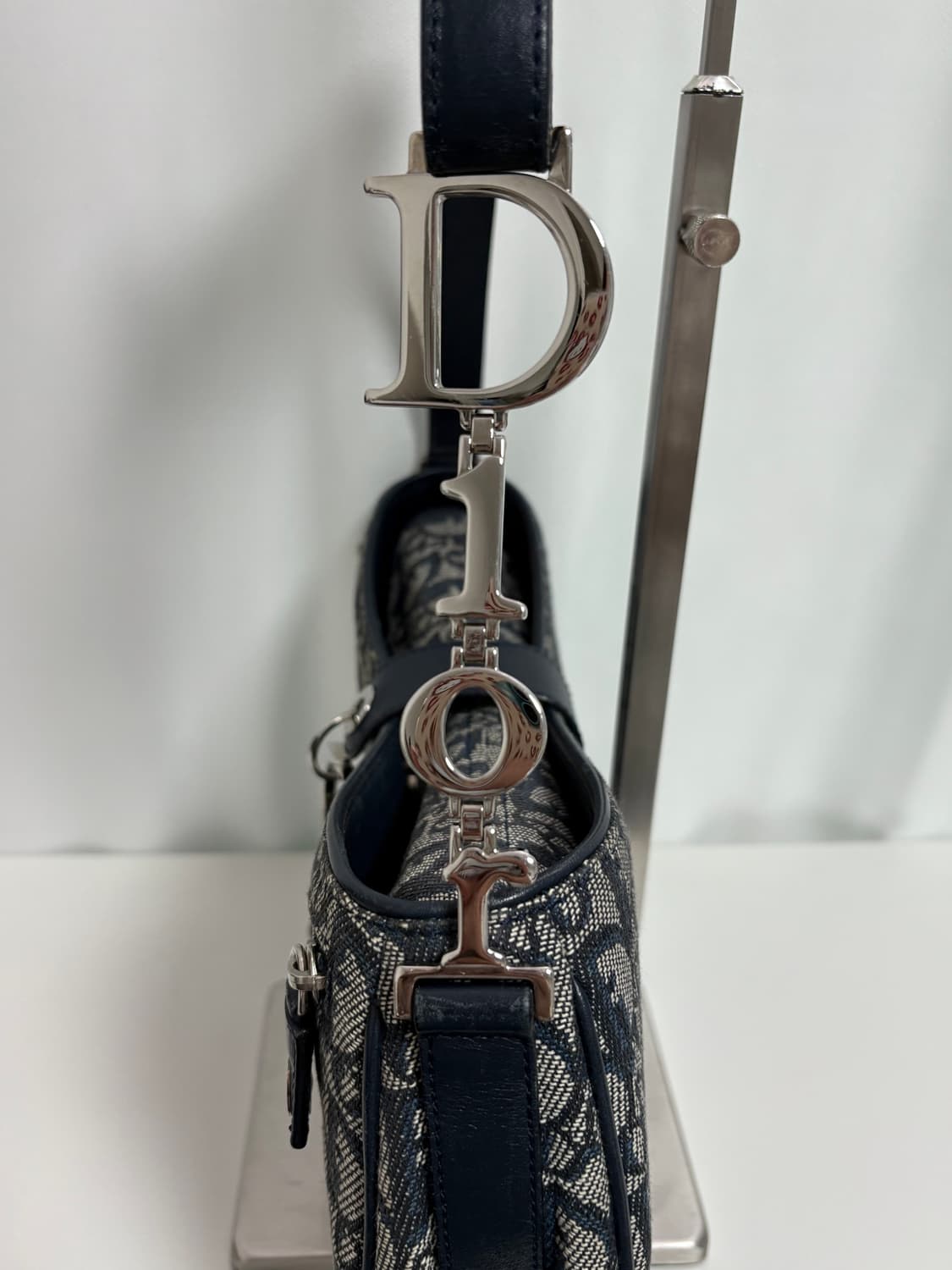 디올 오블리크 디링 새들백 상품이미지7