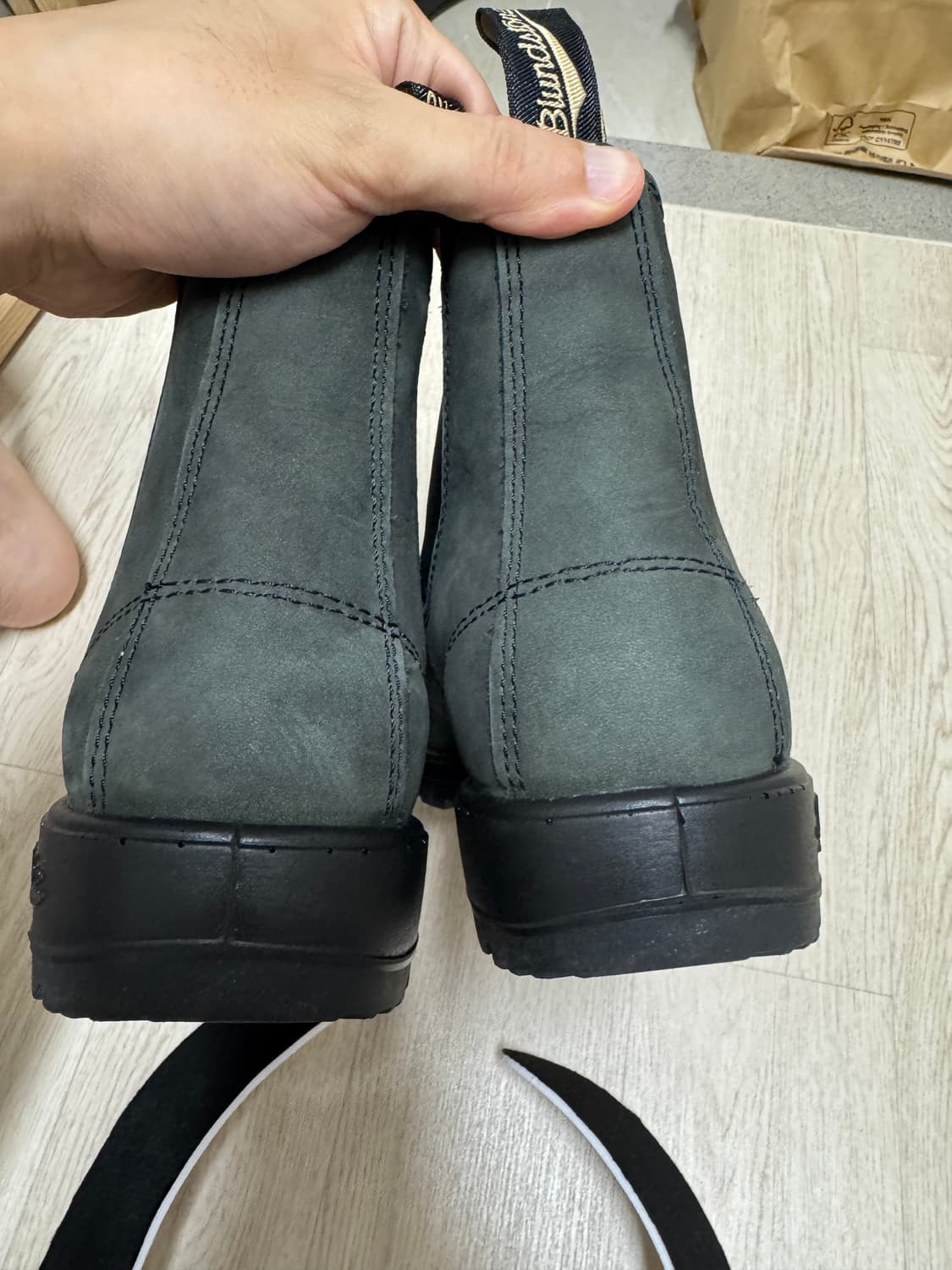블런드스톤 러스틱블랙 au8 270사이즈 정도 상품이미지4