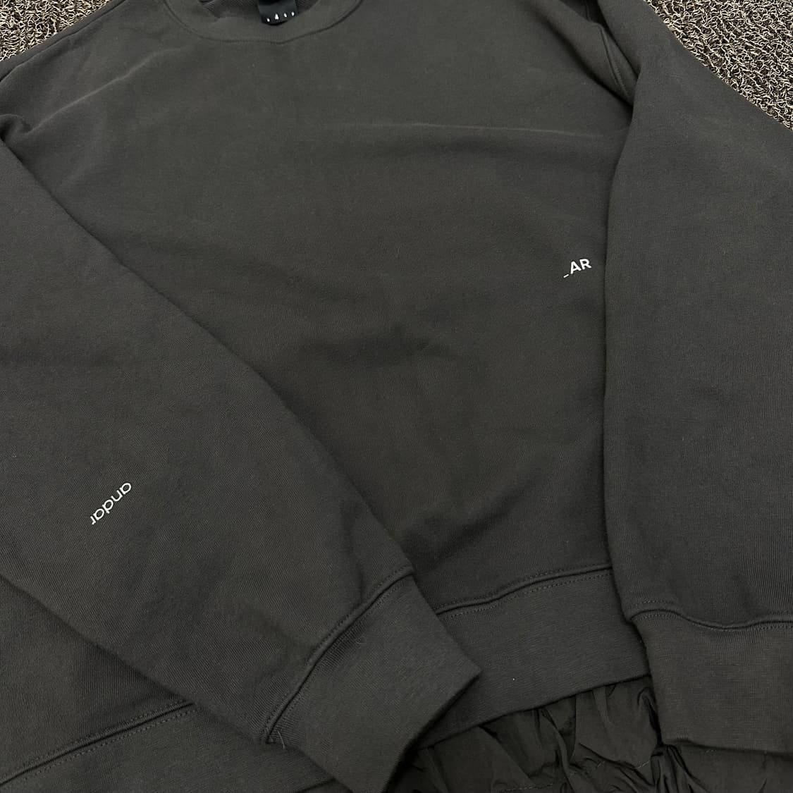 andar 안다르 레이어드 맨투맨 사이즈4 상품이미지3