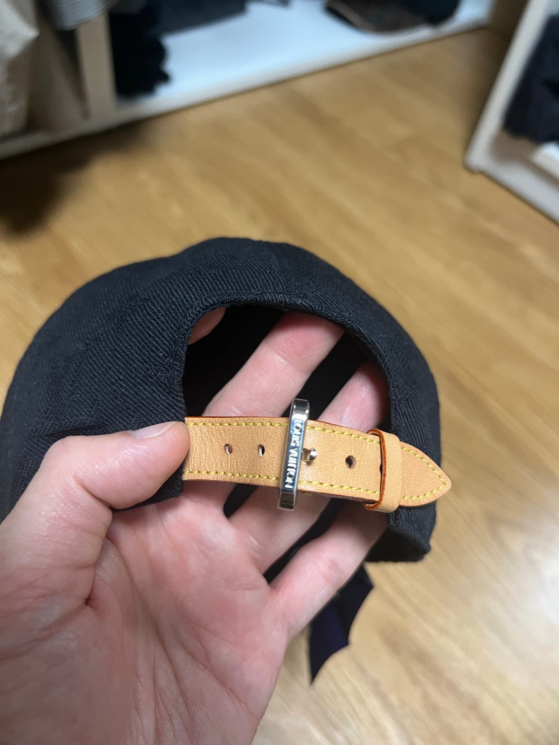 정품 루이비통 에센셜 볼캡 블랙 상품이미지5