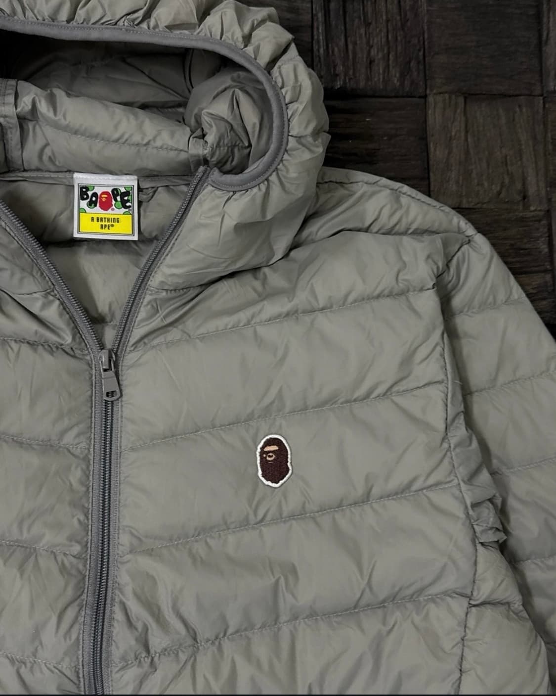 베이프 경량패딩 그레이 상품이미지3