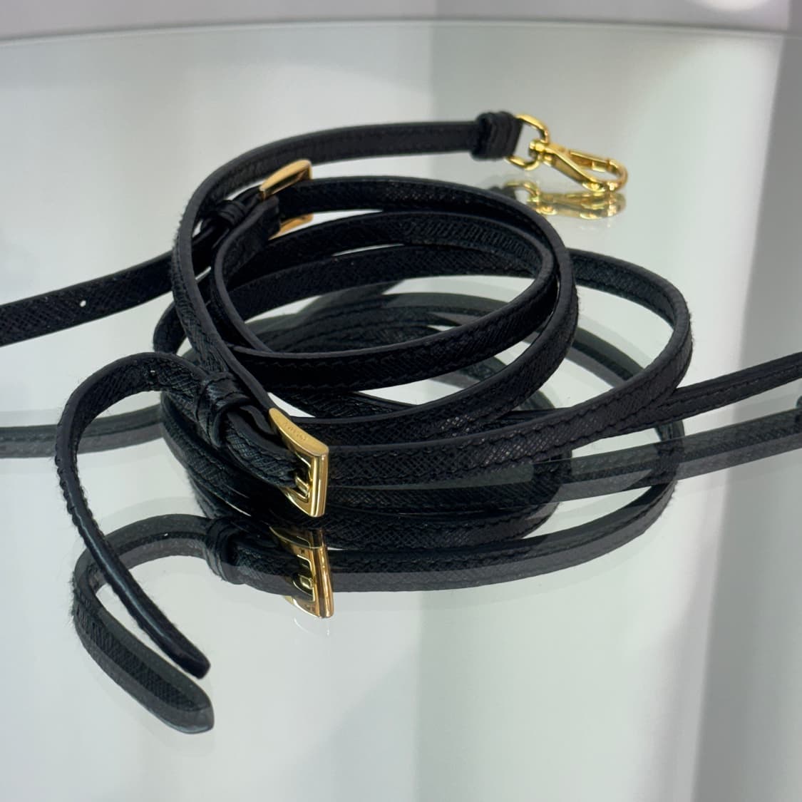 [정품] 프라다 삼각로고 리나일론 듀엣 버킷백 불략 골드 상품이미지10