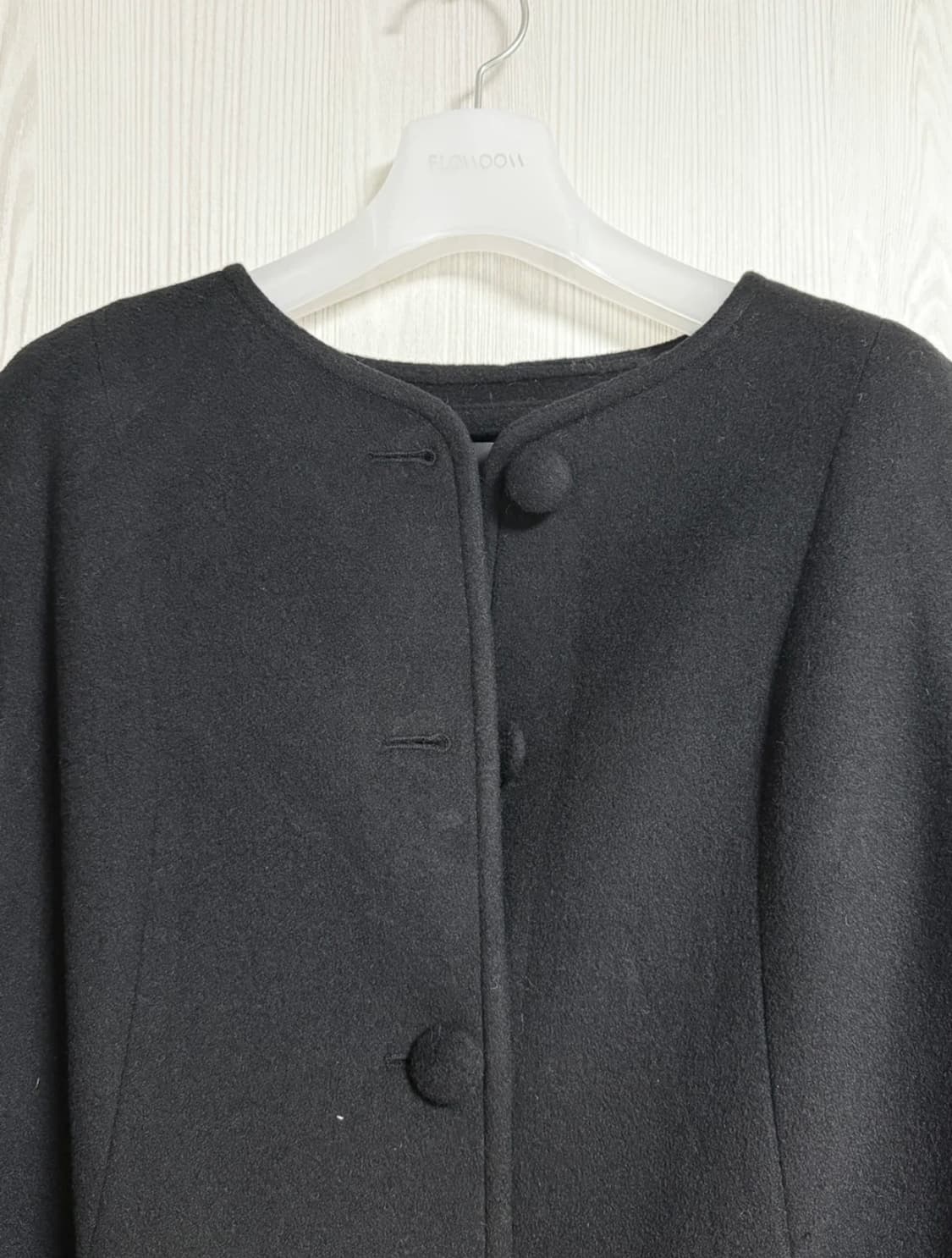 플로움 블랙 롱코트 3번입음 상품이미지4