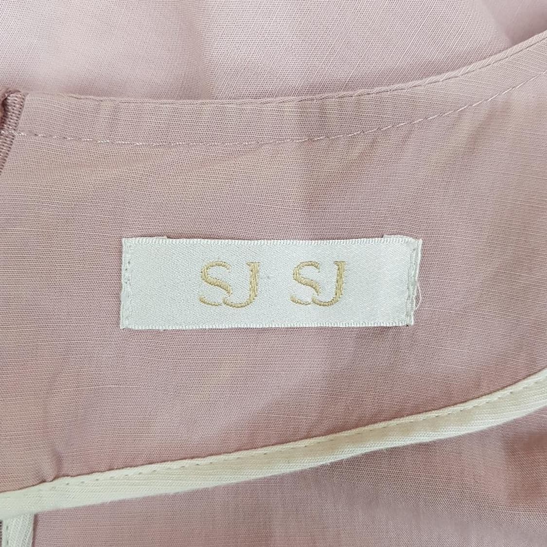 한섬 SJSJ 2021 벨트 포인트 반팔 원피스 76-90-155사이즈 상품이미지7