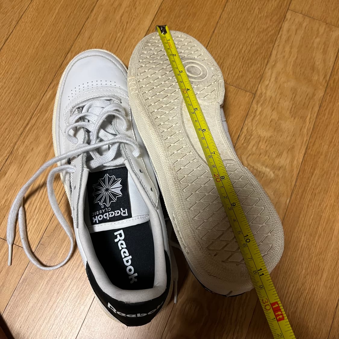 [275] 리복 클럽 C 매티보이 착용 상품이미지5