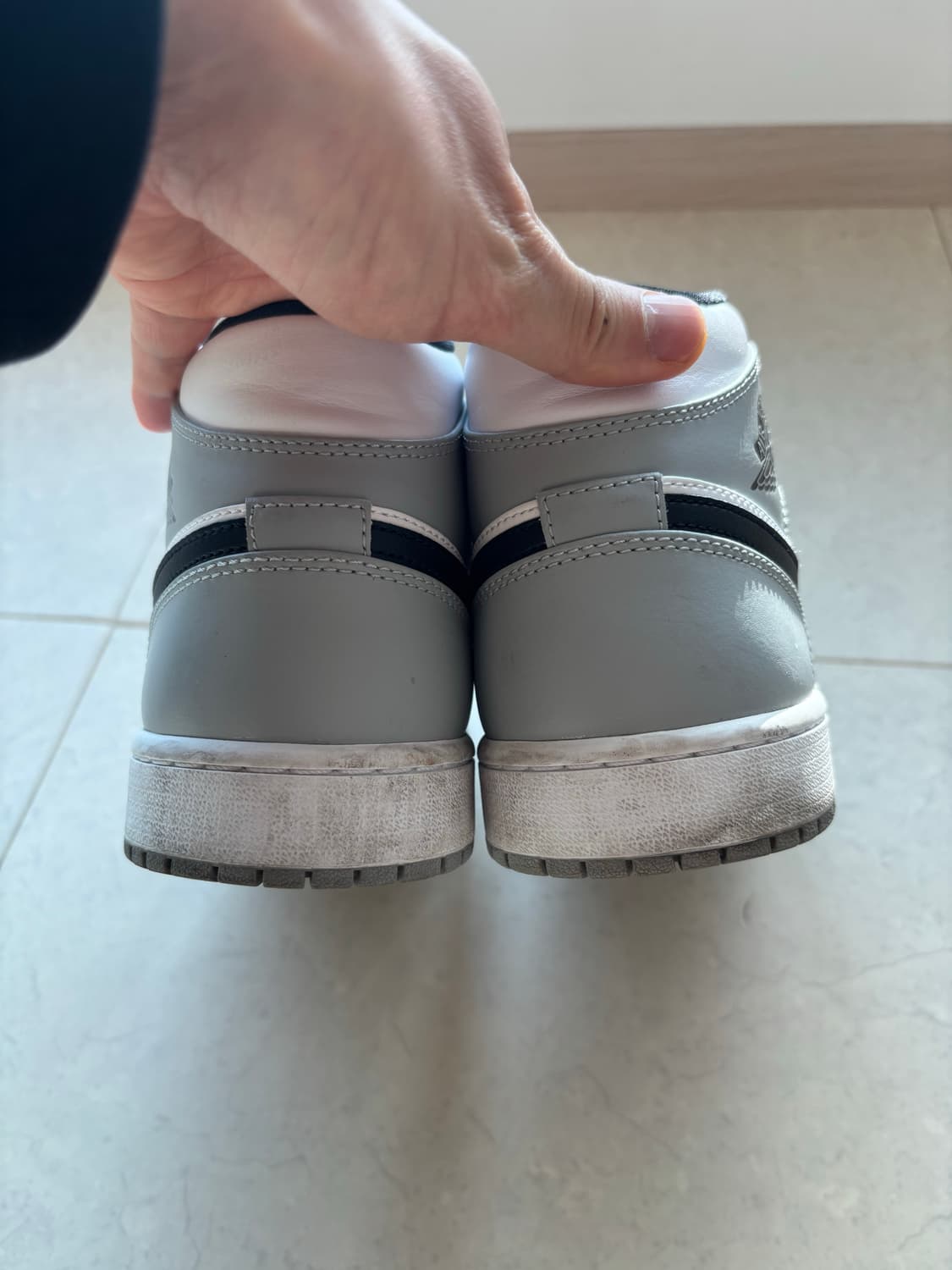 나이키 조던 1 미드 라이트 스모크 그레이 285 상품이미지4