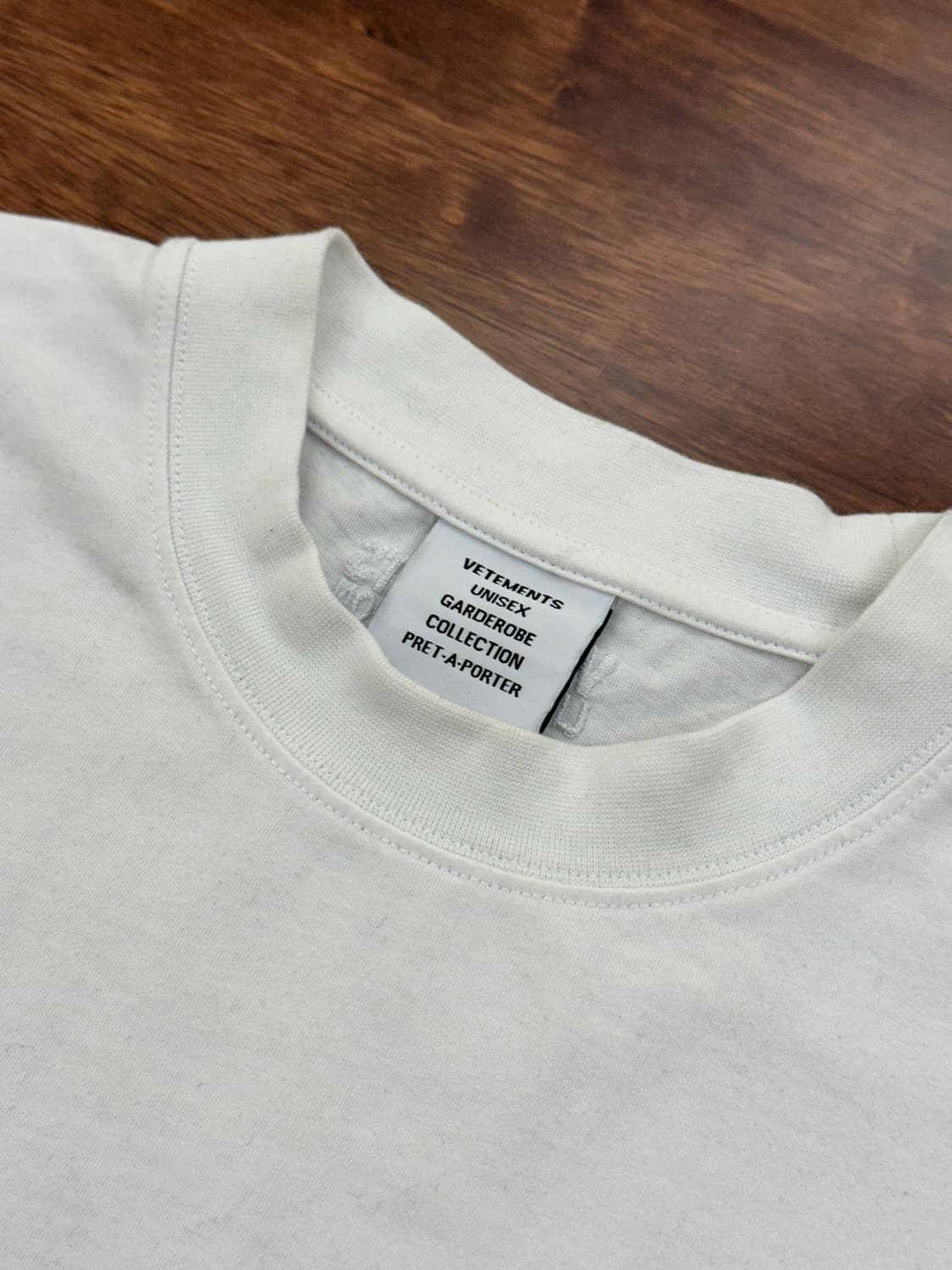 [정품] VETEMENTS 온리 베트멍 한정판 화이트 티셔츠 오버핏 S 상품이미지2