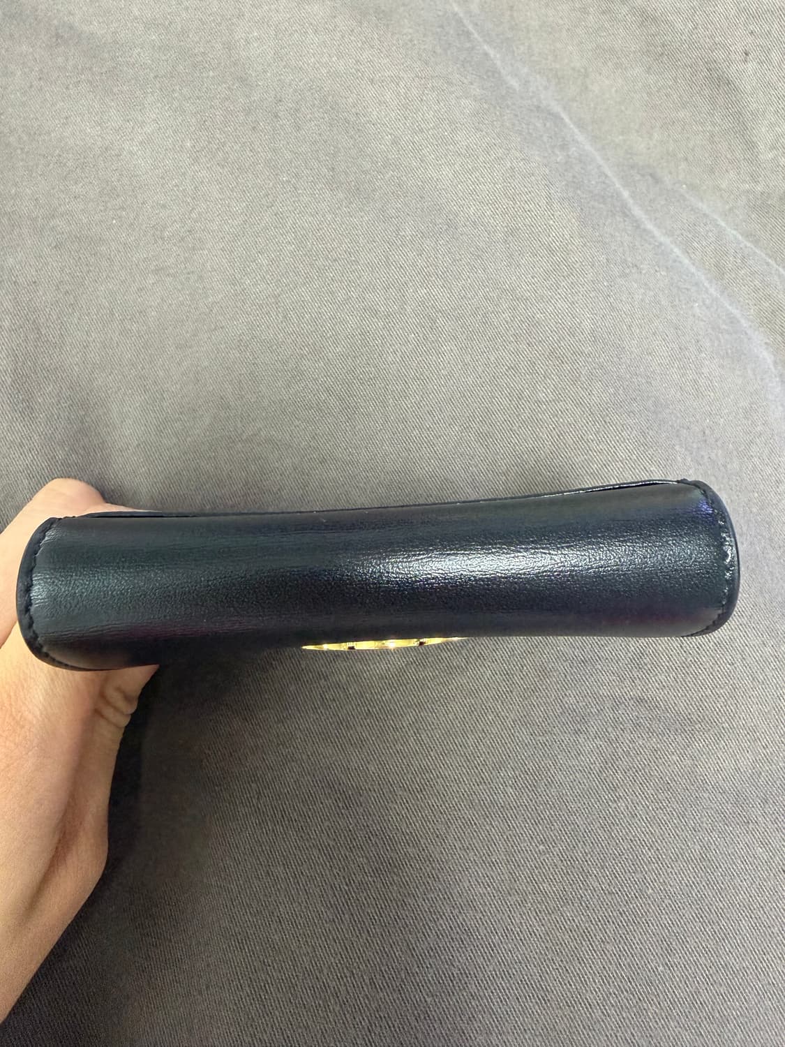 셀린느 트리오페 샤이니 카프스킨 홀더 카드지갑 상품이미지4