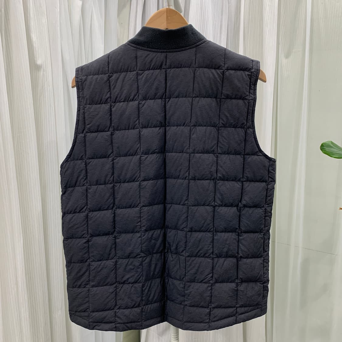 스위브 SWIB 덕다운 경량 패딩 베스트 1730 상품이미지3