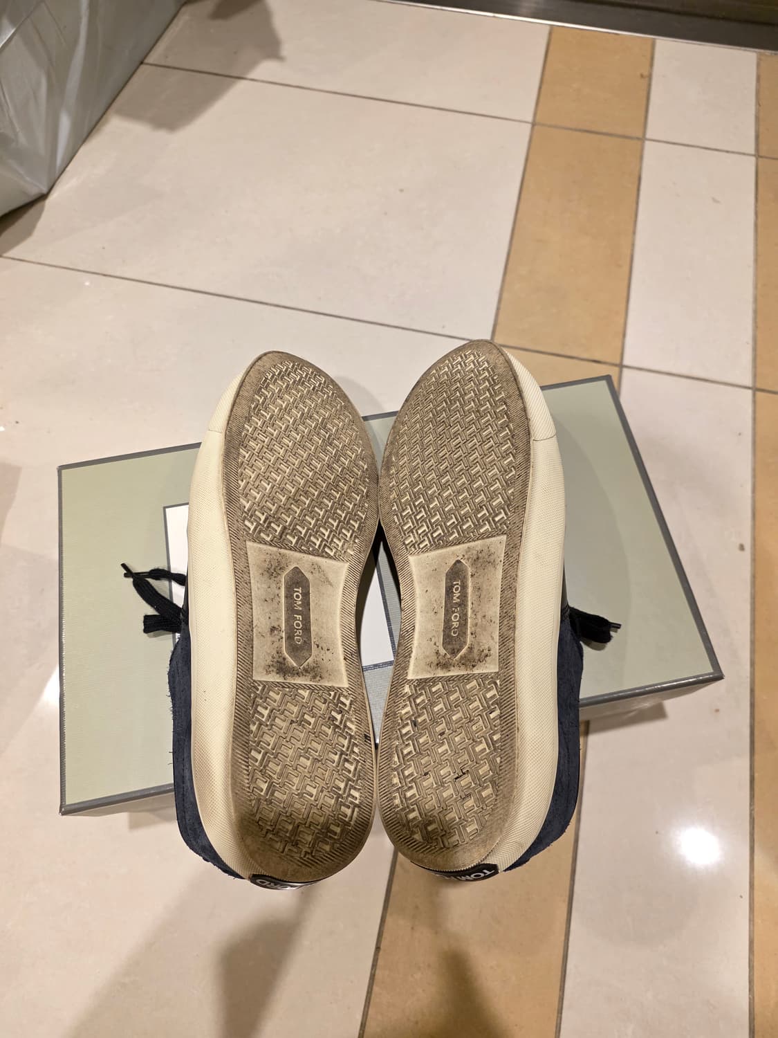 톰포드 스웨이드 캠브리지 스니커즈 네이비 상품이미지6